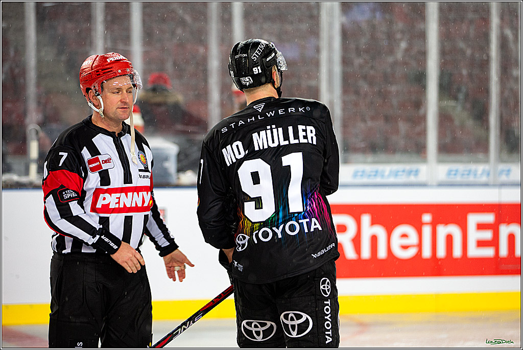 PENNY DEL; Koelner Haie- Fischtown Pinguins; Koeln, 22.12.2022